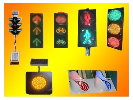 太阳能交通信号灯